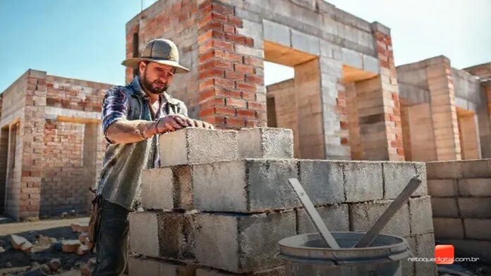 Tijolos de plástico reciclados: a revolução na construção sustentável Tijolos de plástico reciclados: a revolução na construção sustentável